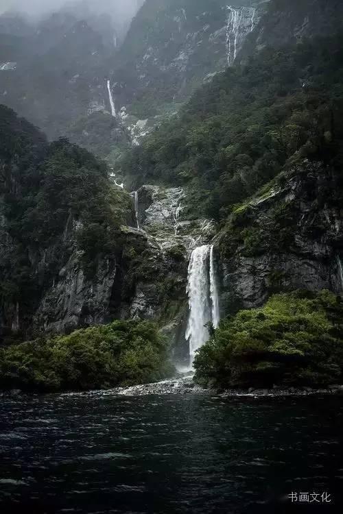老旧废弃楼房逃脱4